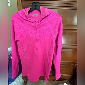 Athleta Seamless Twist Fitted
Hoodie 1/2 Zip Pullover w
Thumbholes. Large